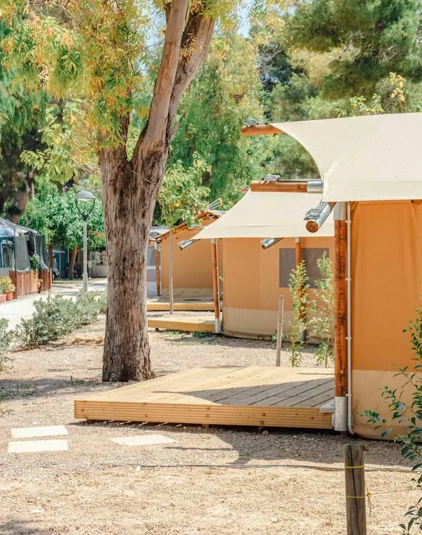 Campsite Camping Miramar Playa - Cama Doble Torredembarra